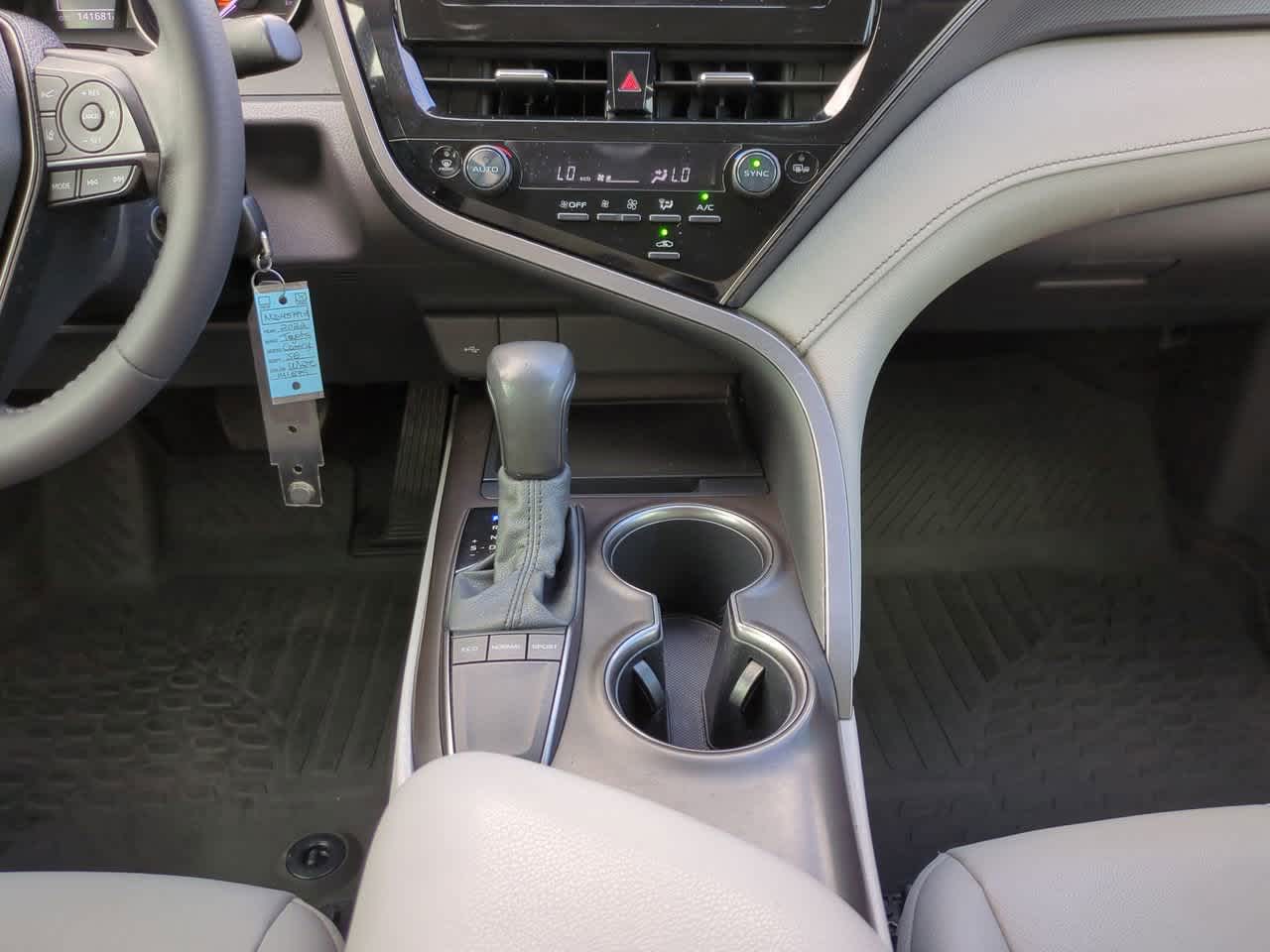 Thumbnail: 2022 Toyota Camry - 18