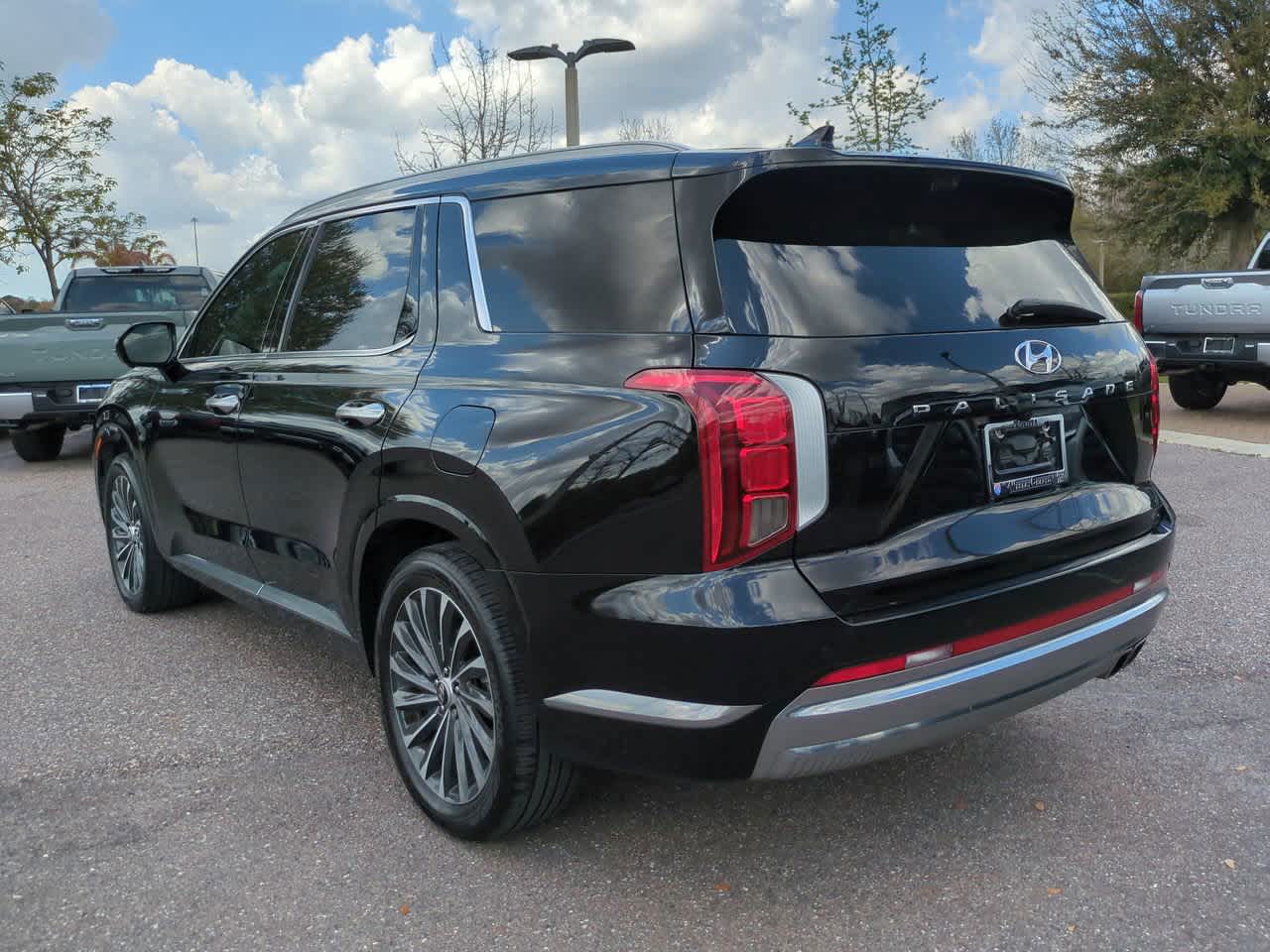 Thumbnail: 2023 Hyundai Palisade - 4