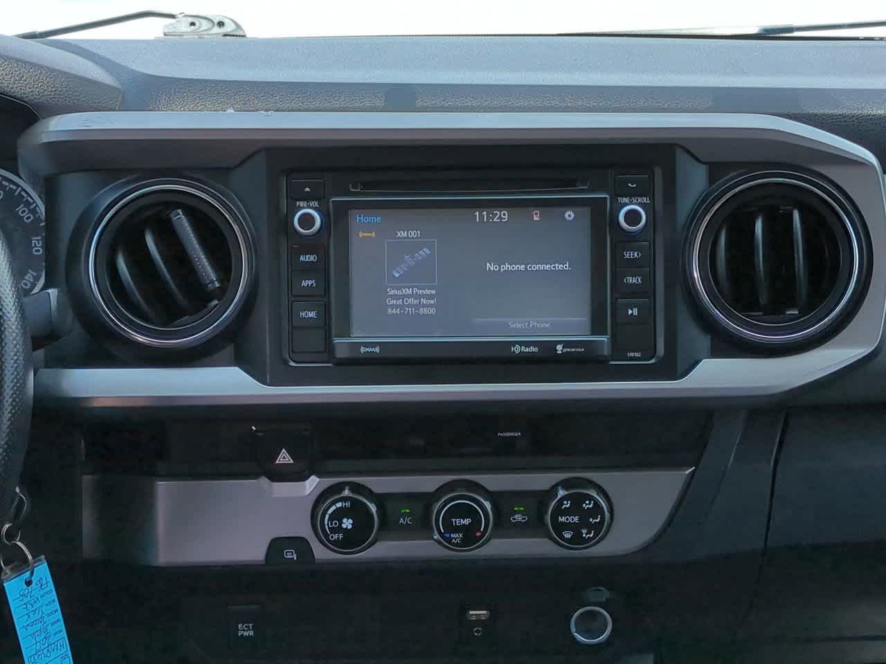 2017 Toyota Tacoma SR5 17