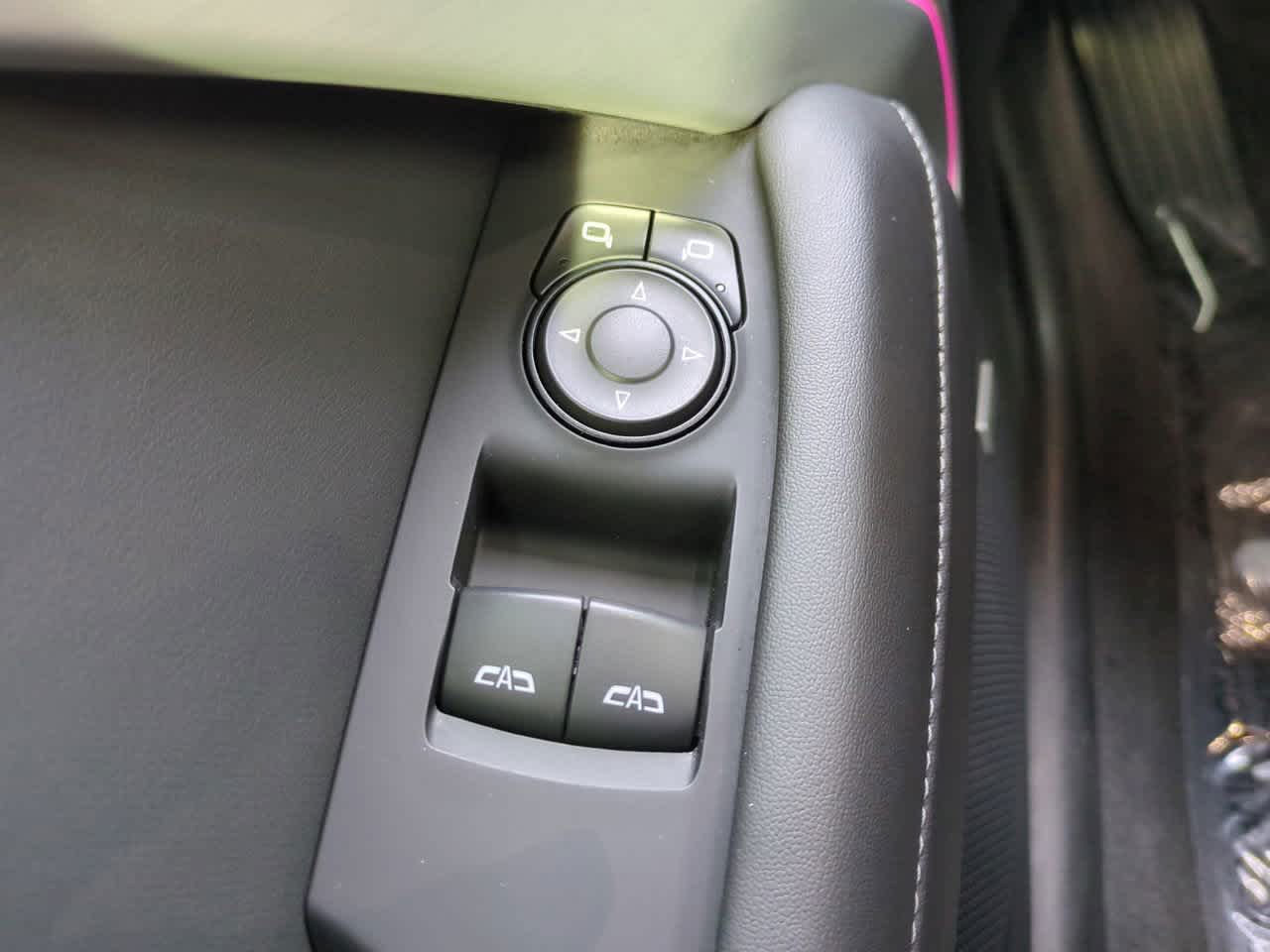 Thumbnail: 2021 Chevrolet Camaro - 21