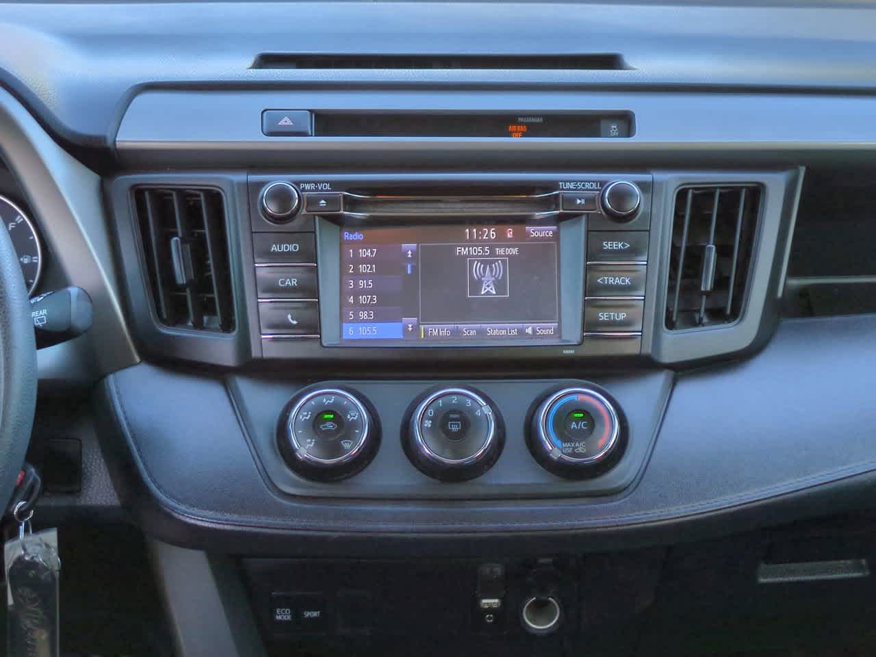 Thumbnail: 2016 Toyota RAV4 - 17