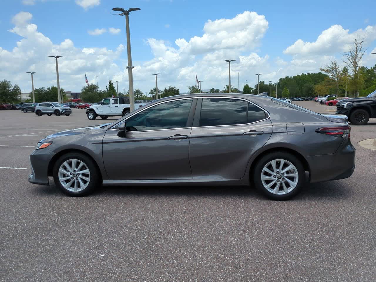 Thumbnail: 2022 Toyota Camry - 3