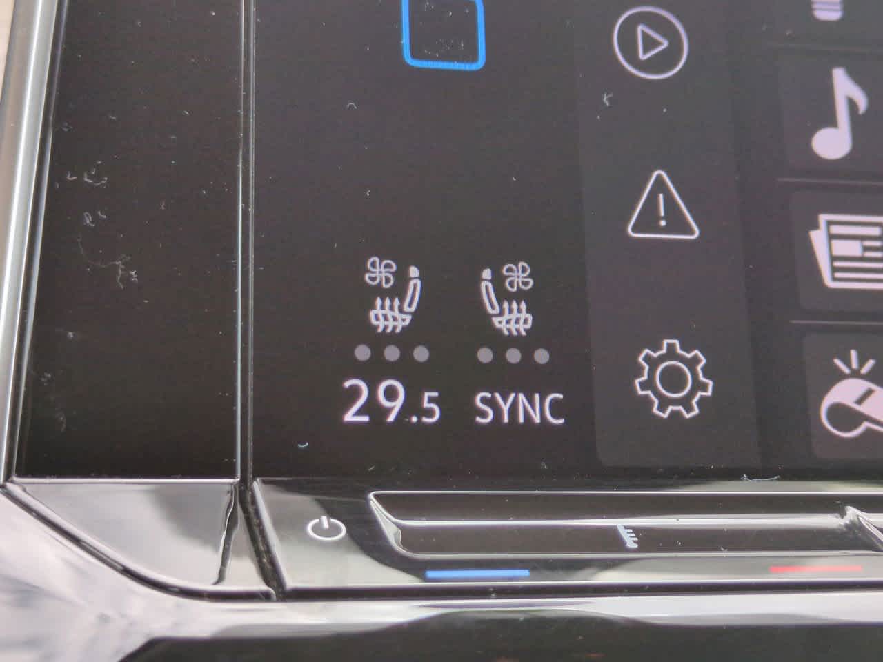 Thumbnail: 2024 Volkswagen Atlas - 22