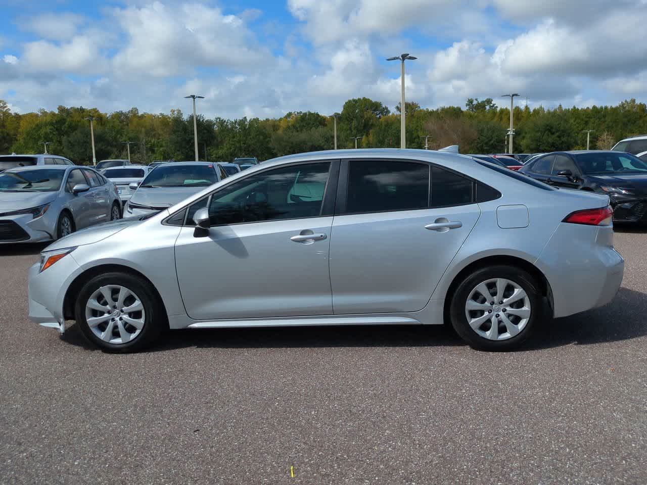 Thumbnail: 2024 Toyota Corolla - 3