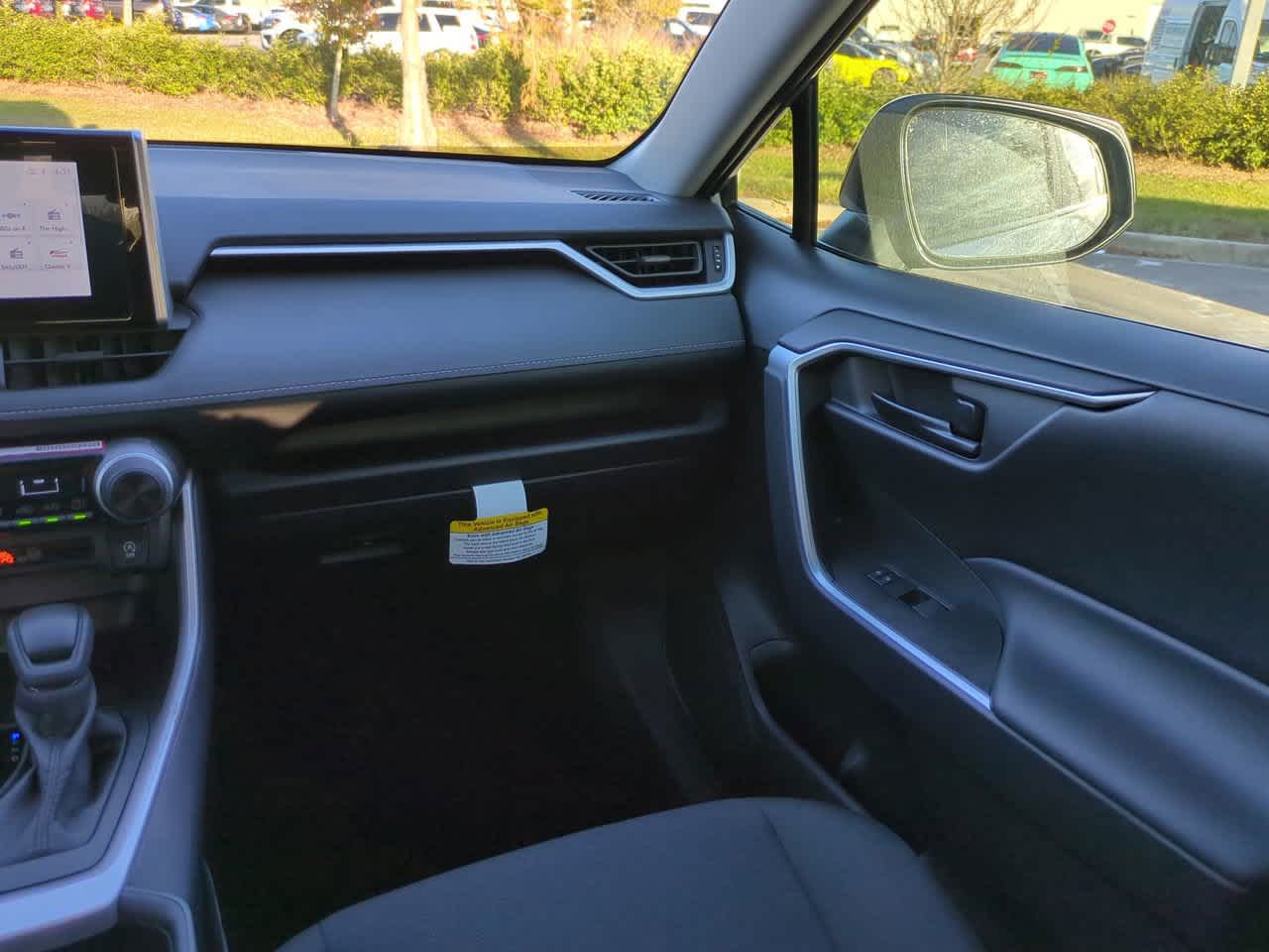 Thumbnail: 2025 Toyota RAV4 - 15