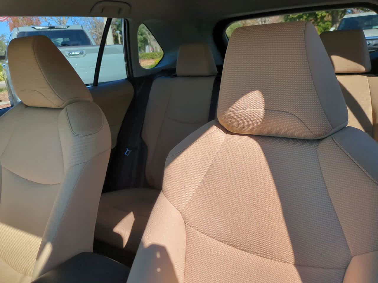 Thumbnail: 2025 Toyota RAV4 - 8