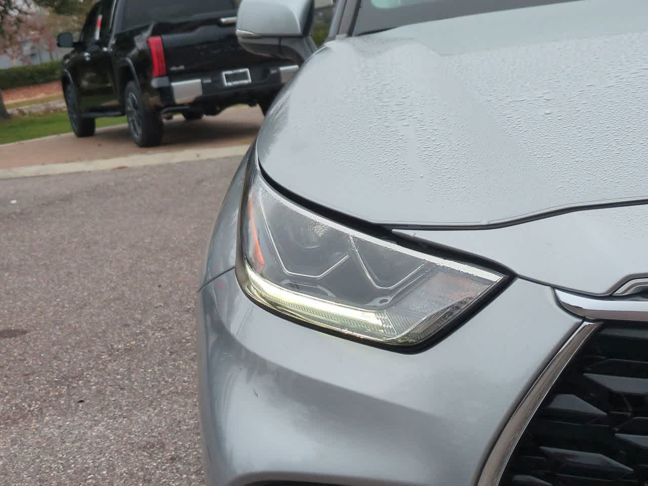 Thumbnail: 2023 Toyota Highlander - 10