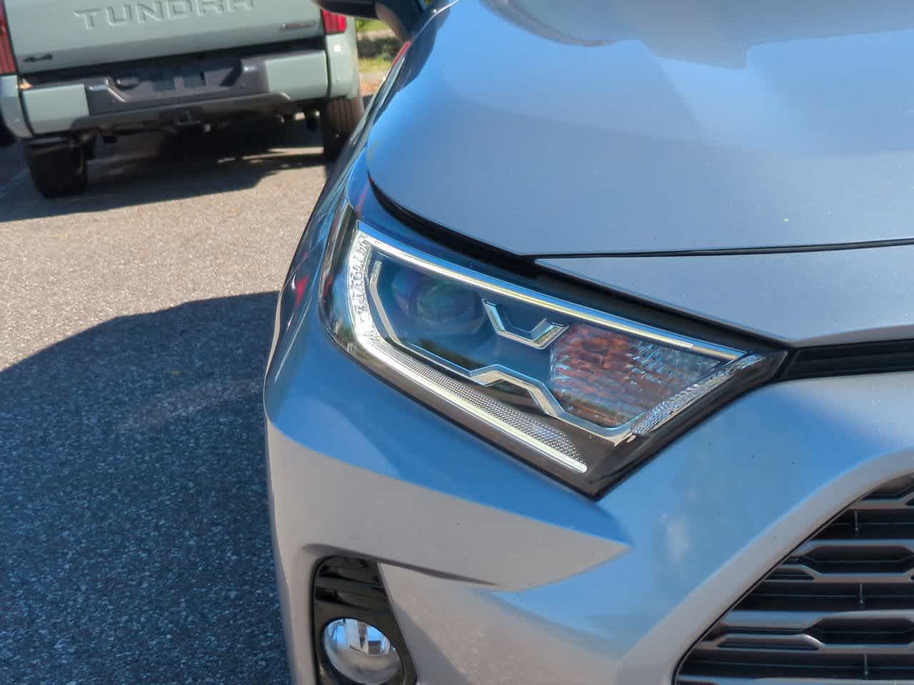 Thumbnail: 2020 Toyota RAV4 - 10