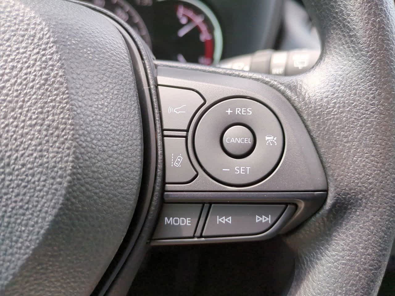 Thumbnail: 2025 Toyota RAV4 - 24