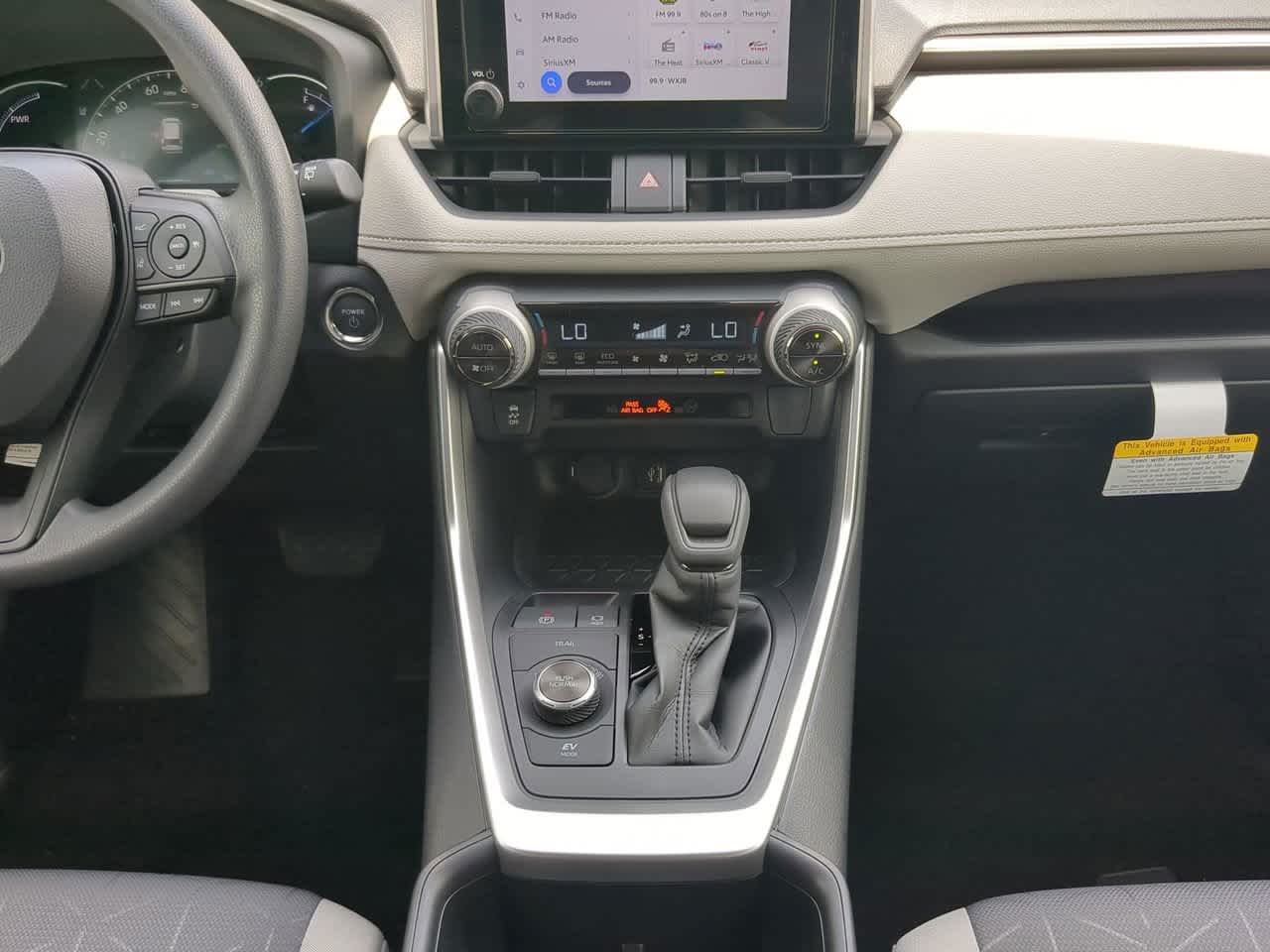 Thumbnail: 2025 Toyota RAV4 - 18