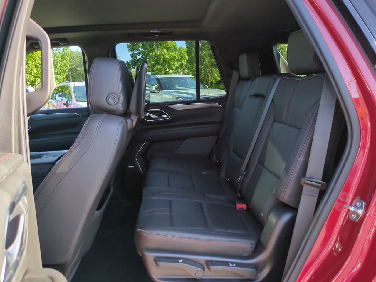 Thumbnail: 2021 Chevrolet Tahoe - 14