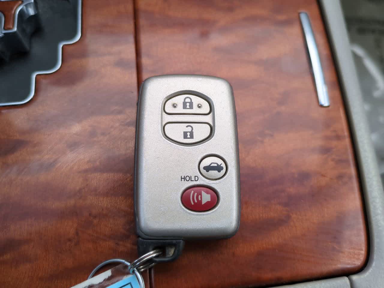 Thumbnail: 2010 Toyota Camry - 27