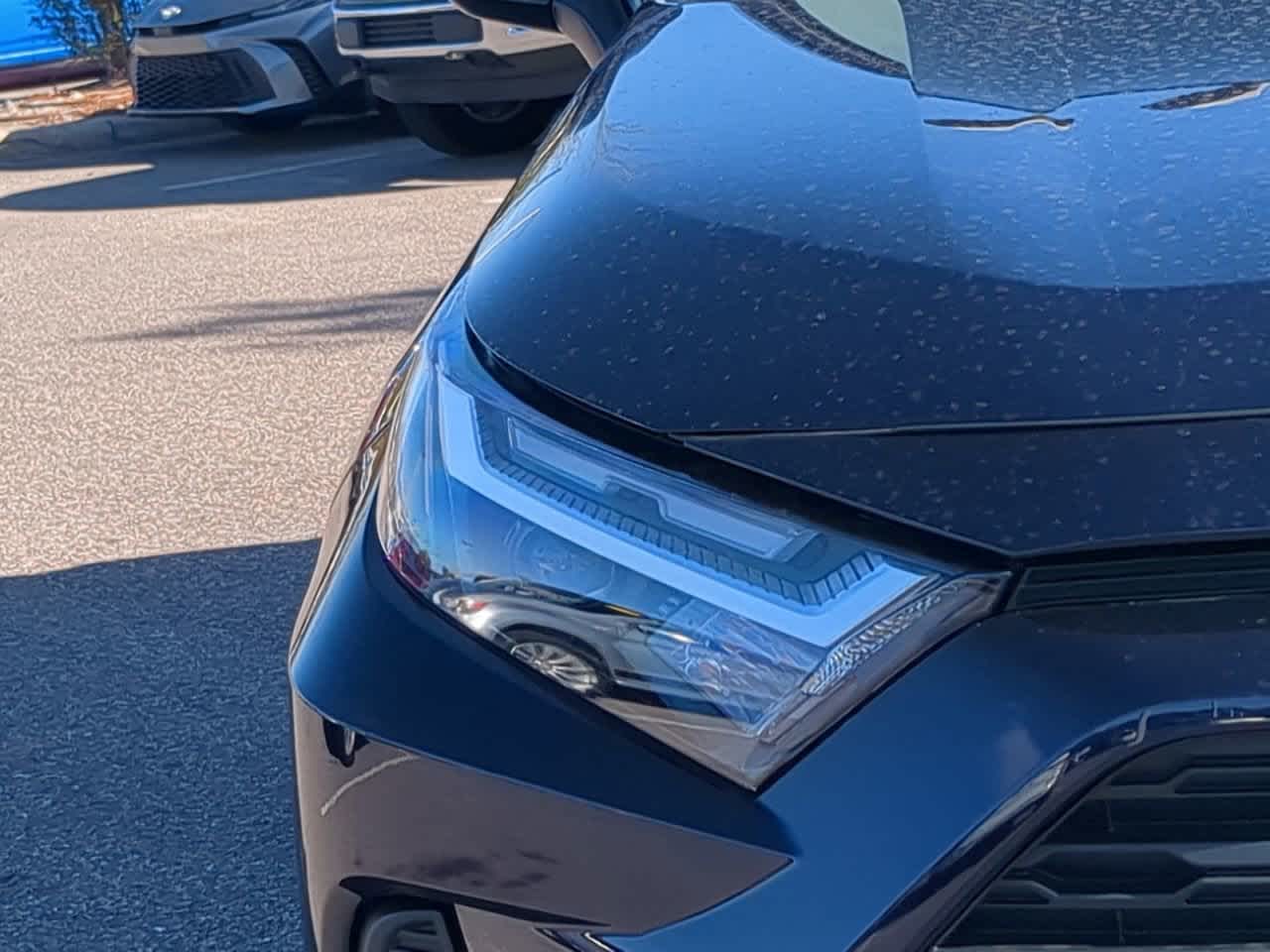 2025 Toyota RAV4 XLE 10