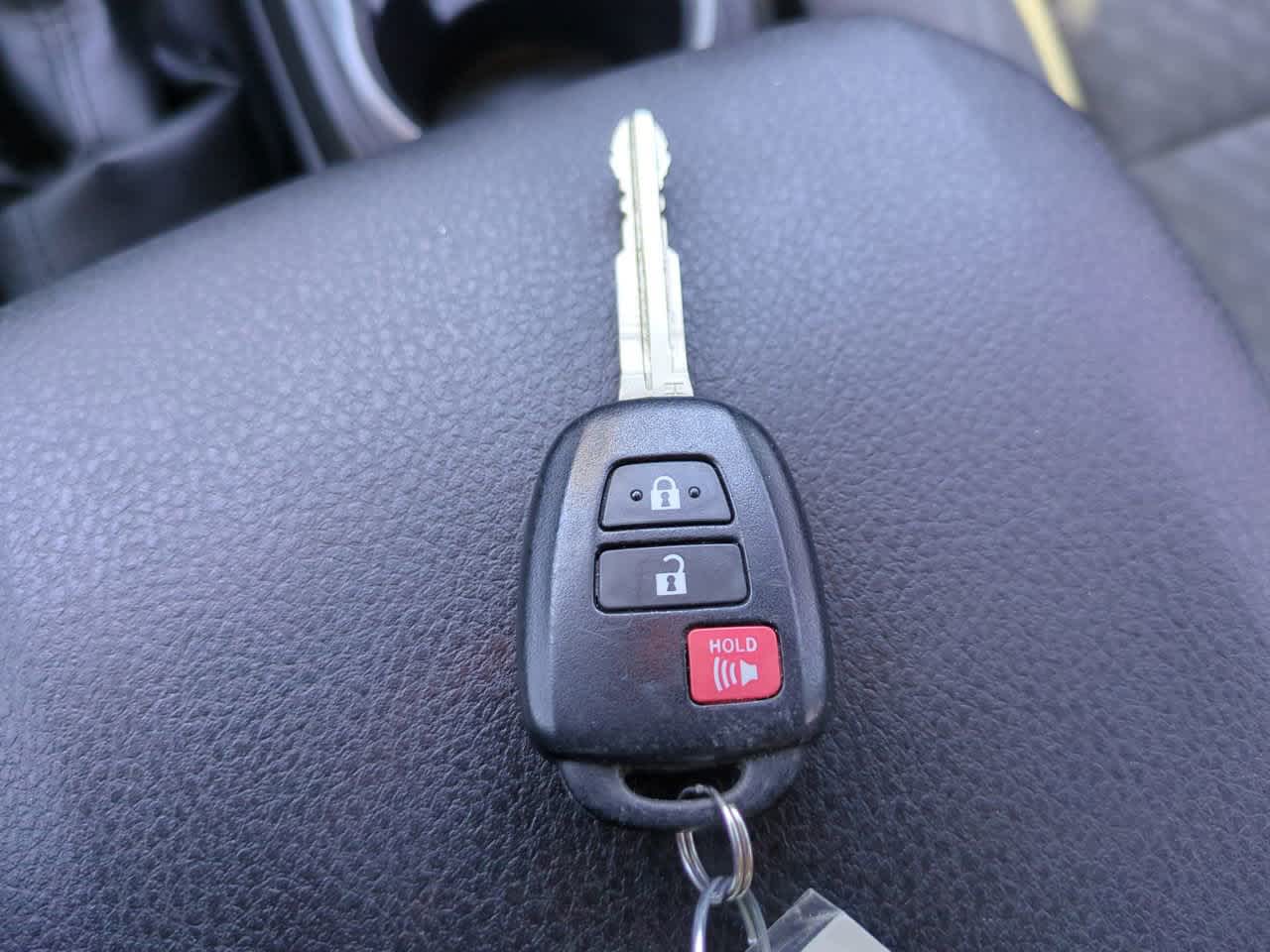 Thumbnail: 2022 Toyota Tacoma - 25