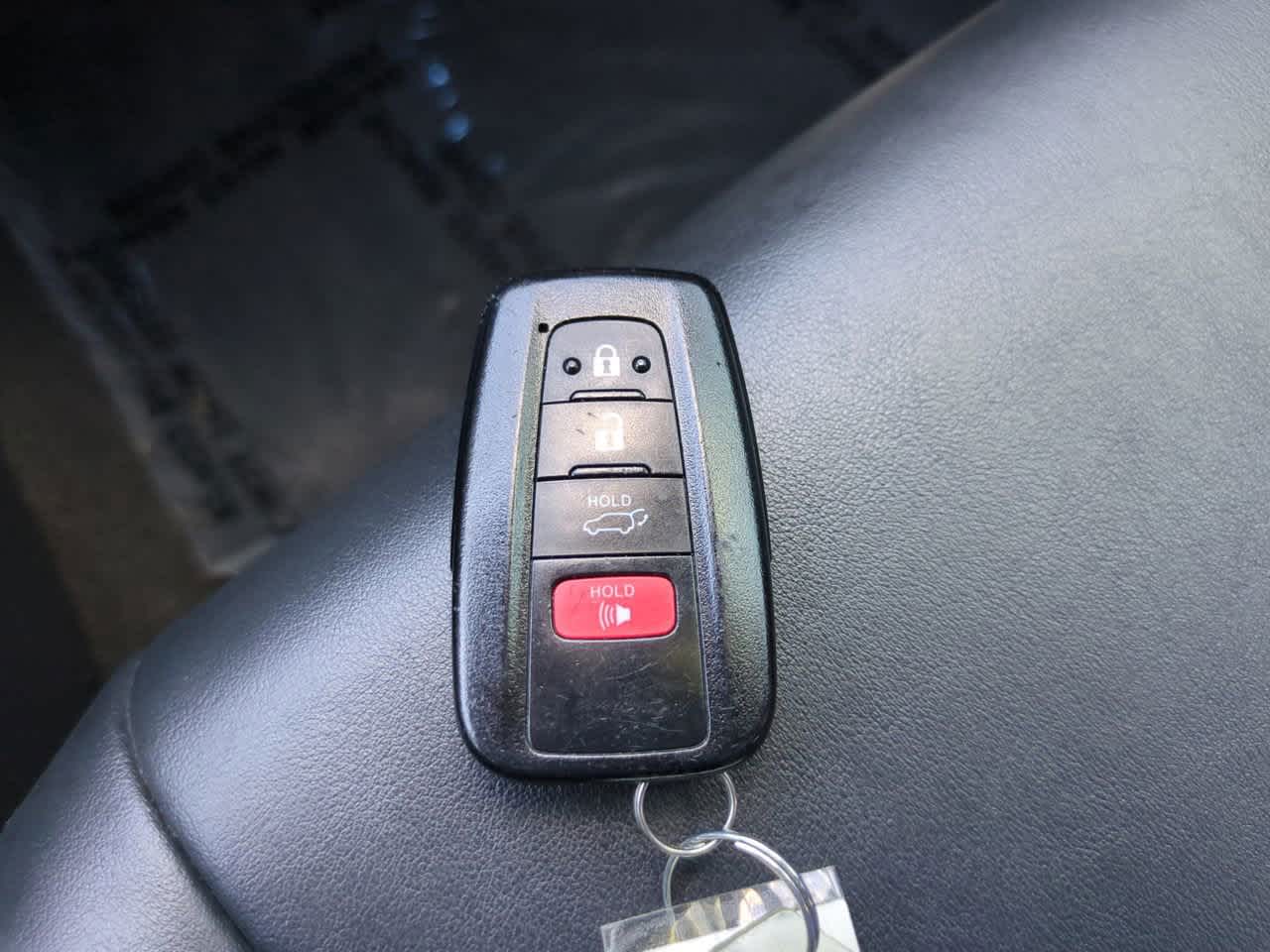 Thumbnail: 2020 Toyota RAV4 - 29