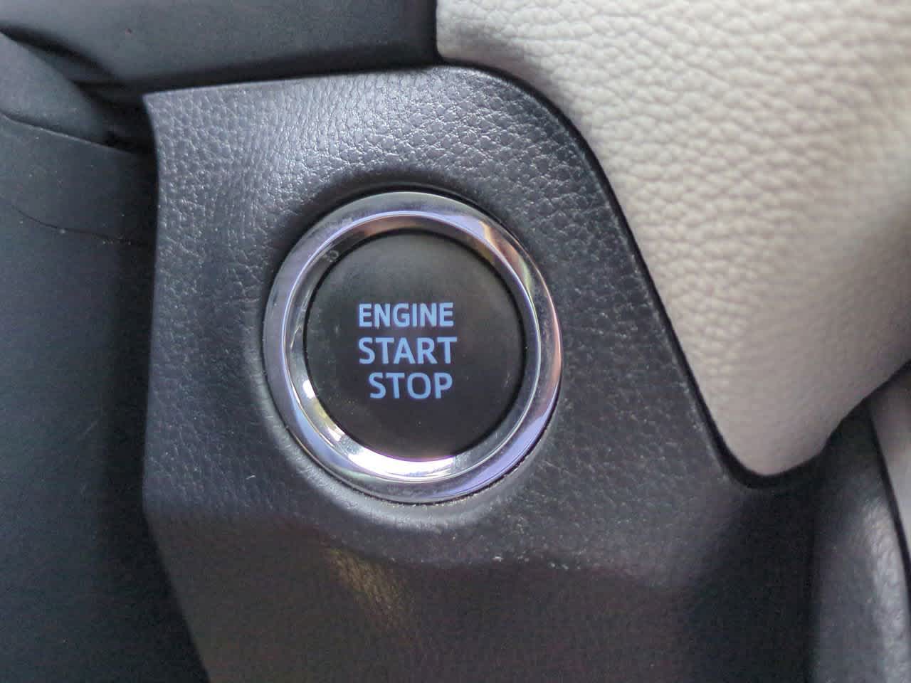 Thumbnail: 2021 Toyota RAV4 - 25