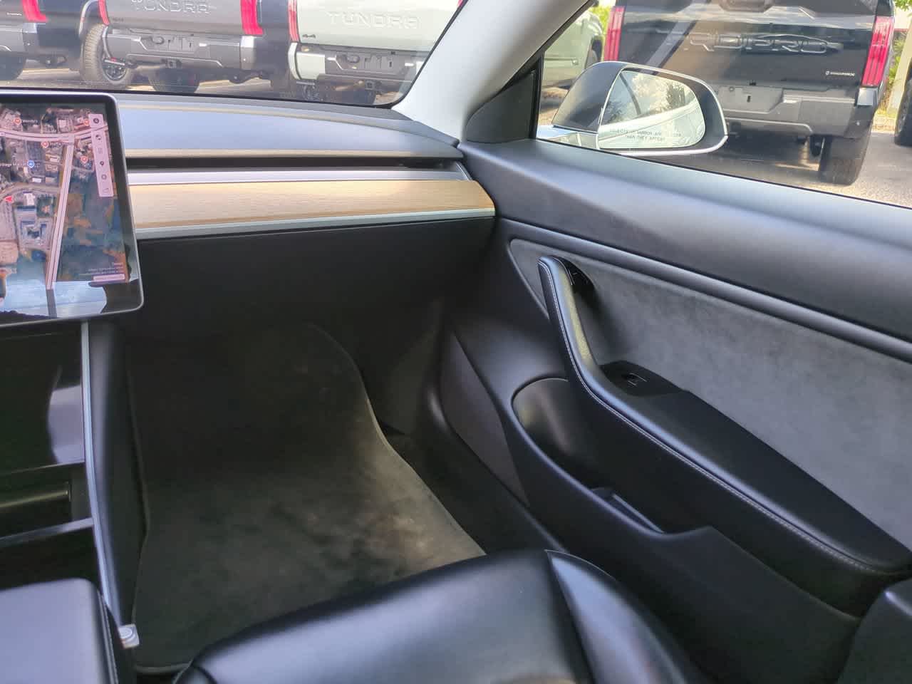 Thumbnail: 2018 Tesla Model 3 - 16