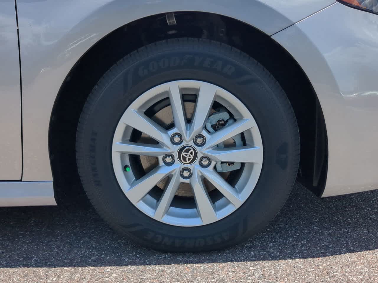 2025 Toyota Camry LE 11