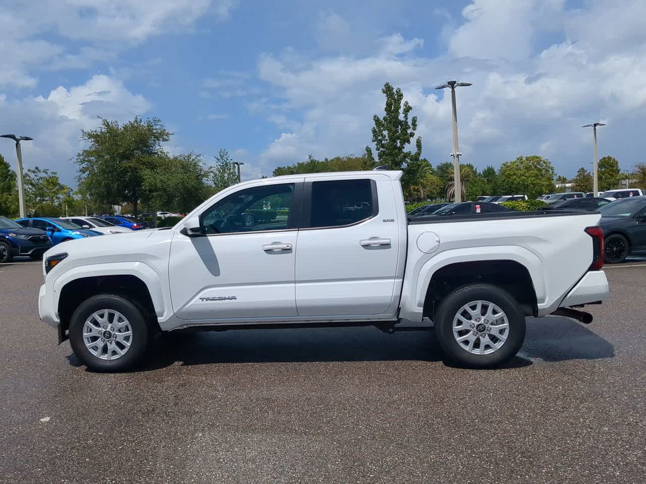 2024 Toyota Tacoma SR5 3