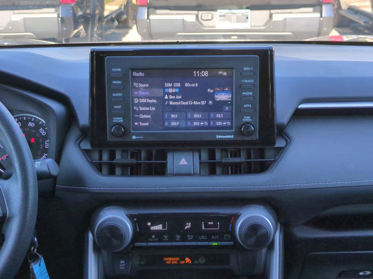 Thumbnail: 2022 Toyota RAV4 - 17