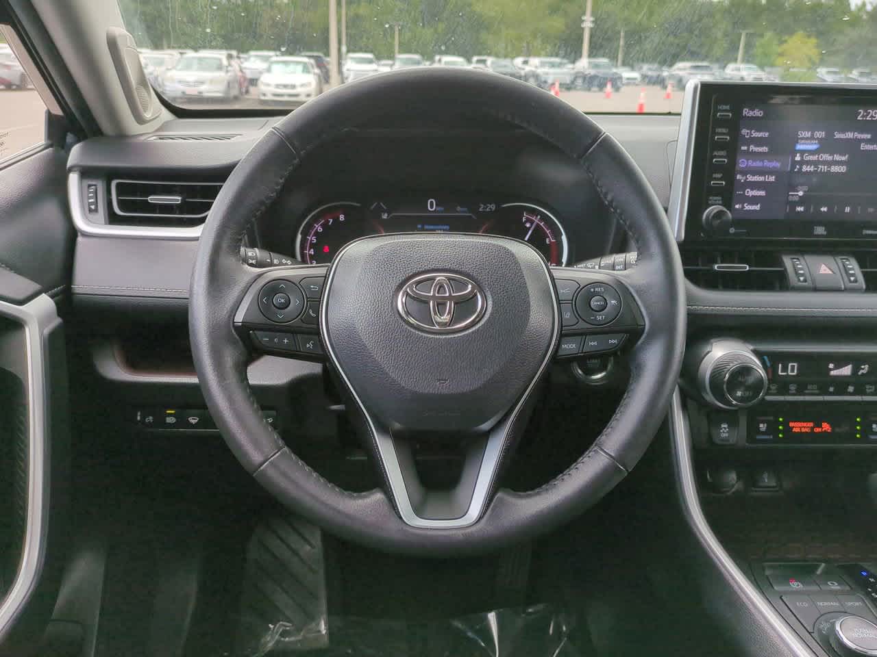 Thumbnail: 2021 Toyota RAV4 - 14