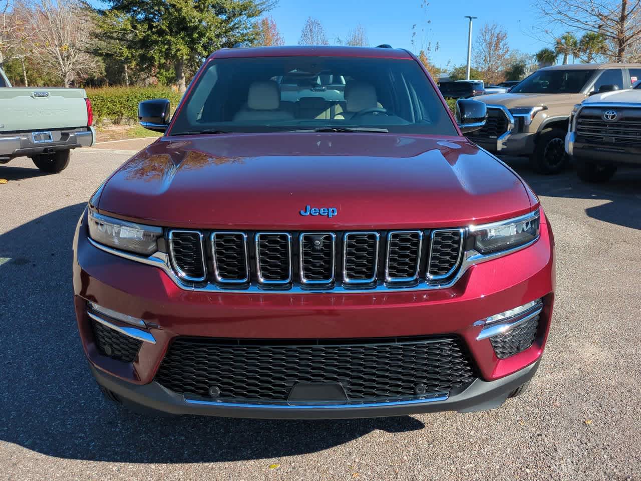 Thumbnail: 2022 Jeep Grand Cherokee - 9