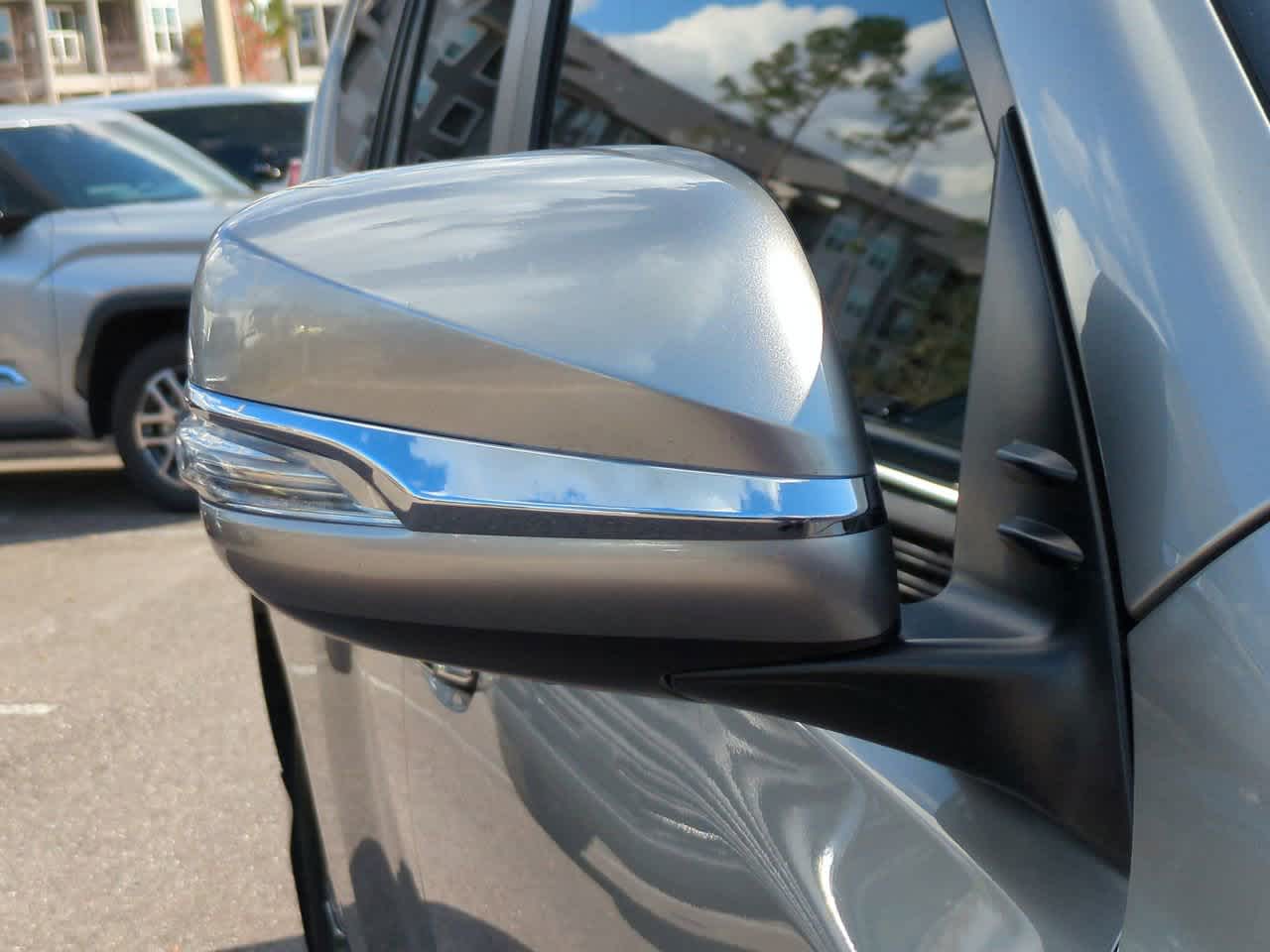 Thumbnail: 2020 Lexus GX - 12