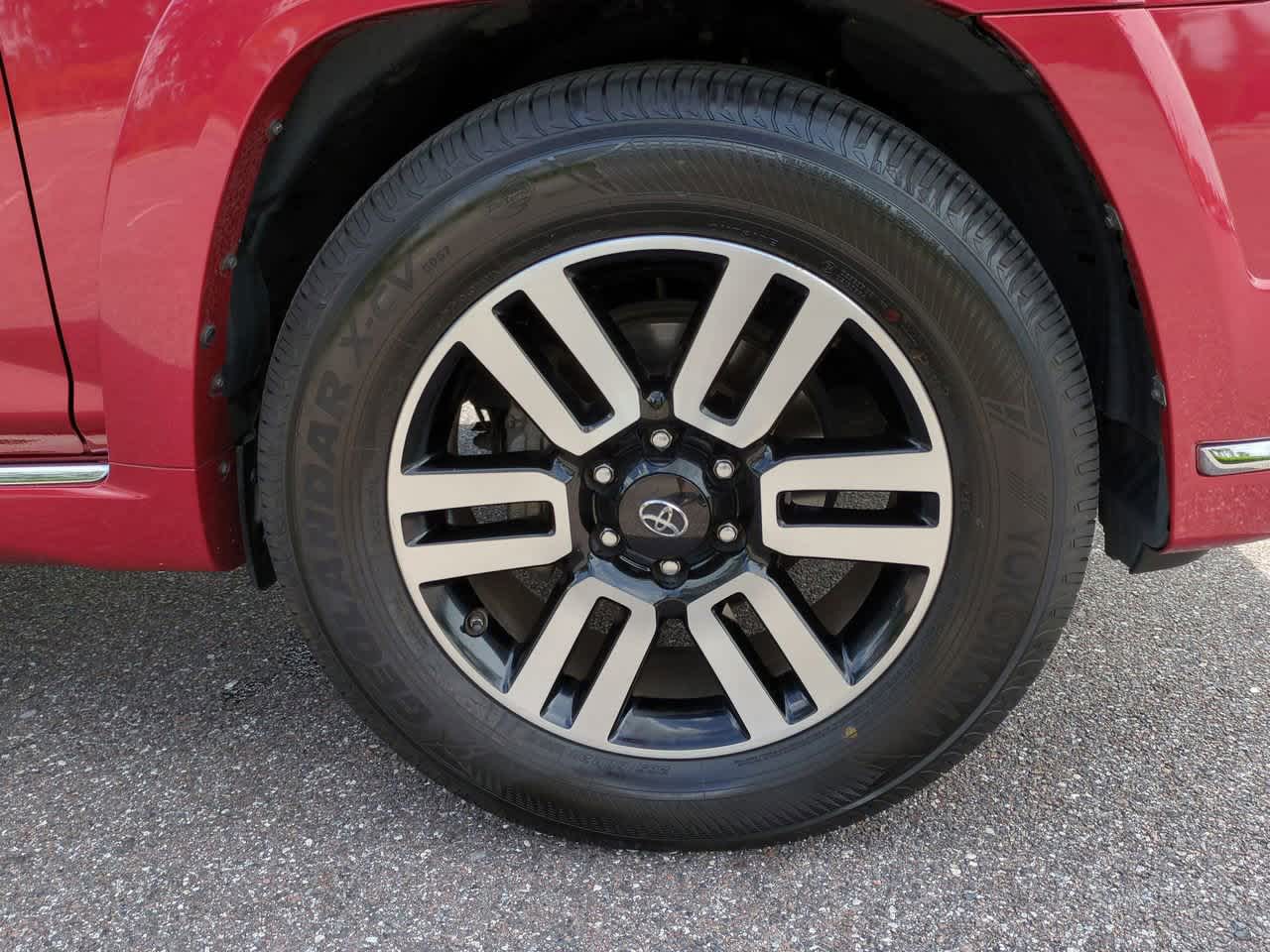 Thumbnail: 2015 Toyota 4Runner - 11