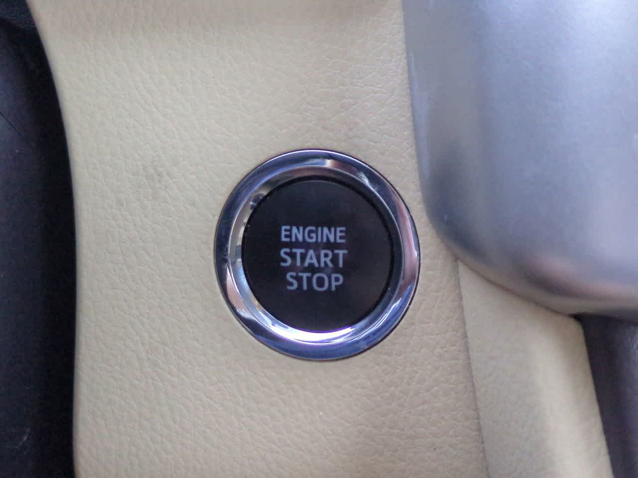 Thumbnail: 2015 Toyota Highlander - 27