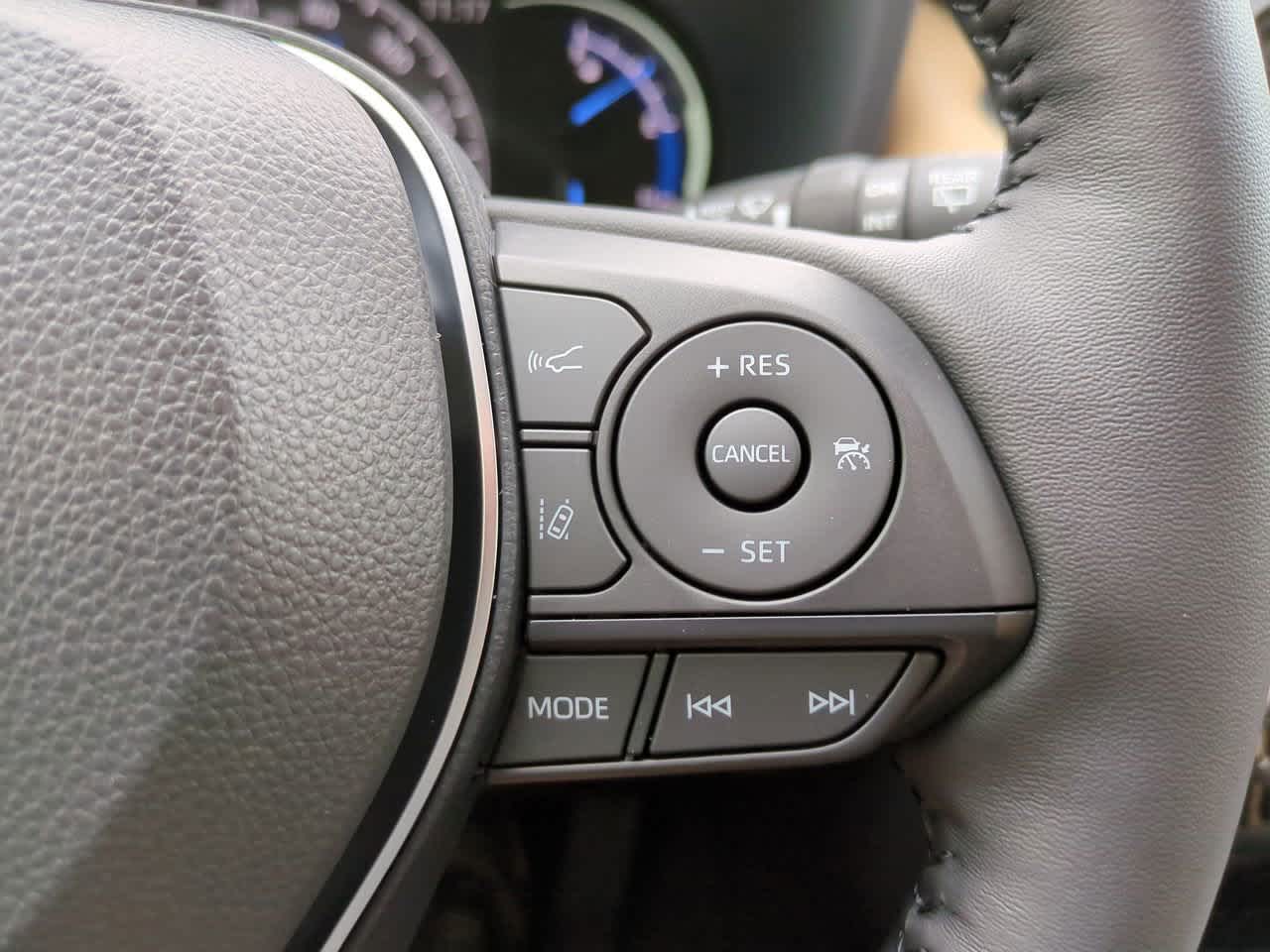 Thumbnail: 2025 Toyota RAV4 - 25