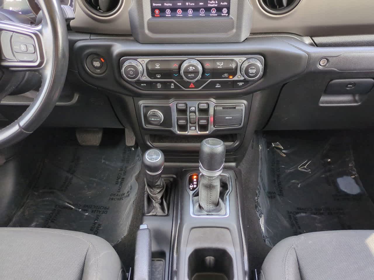 Thumbnail: 2020 Jeep Gladiator - 18