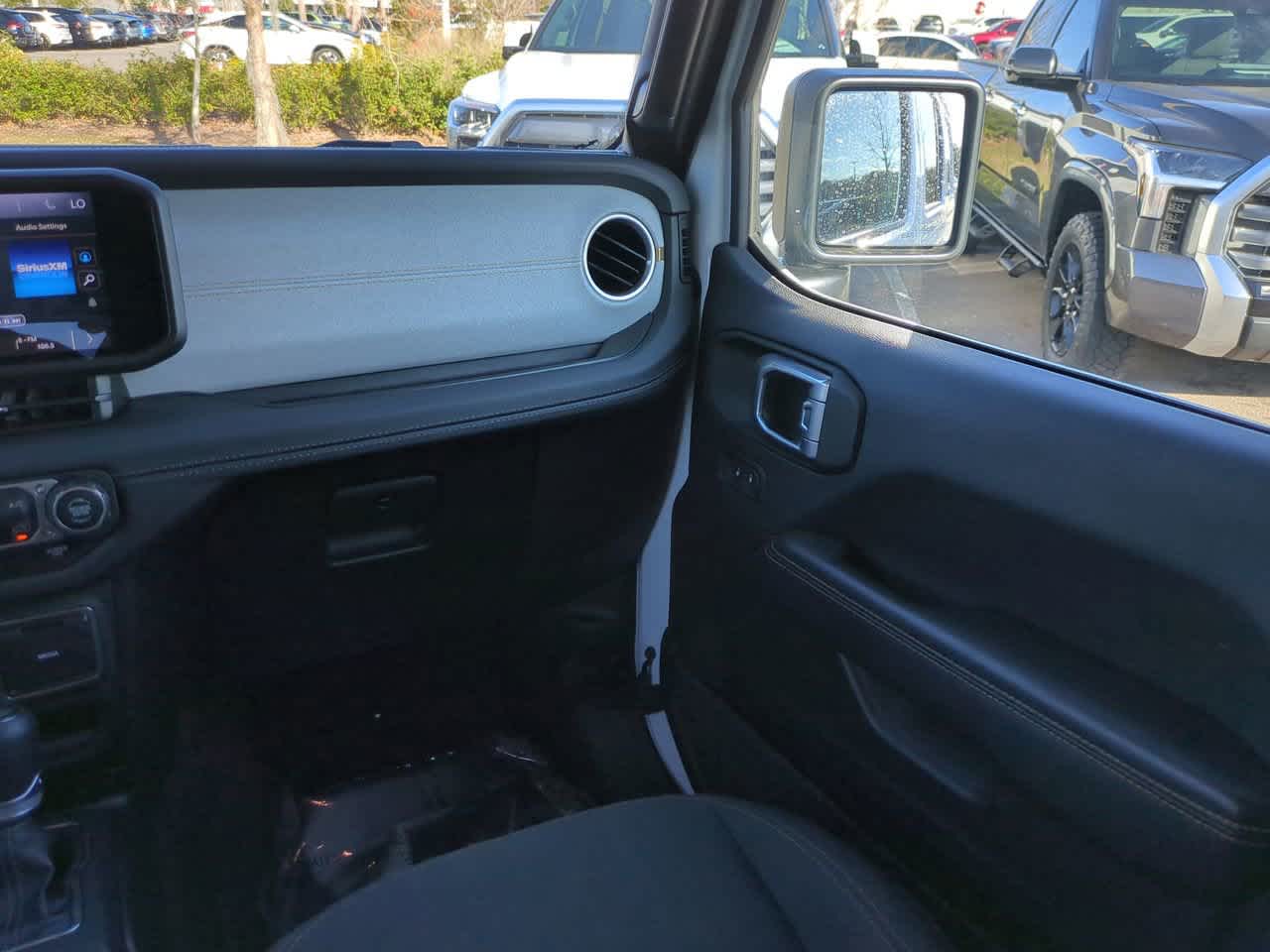 Thumbnail: 2025 Jeep Wrangler - 16