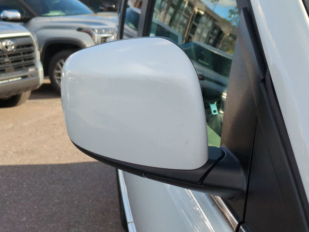 Thumbnail: 2017 Dodge Grand Caravan - 12