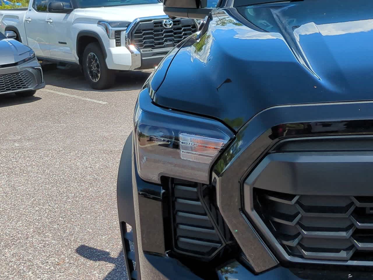 Thumbnail: 2025 Toyota Tacoma - 10