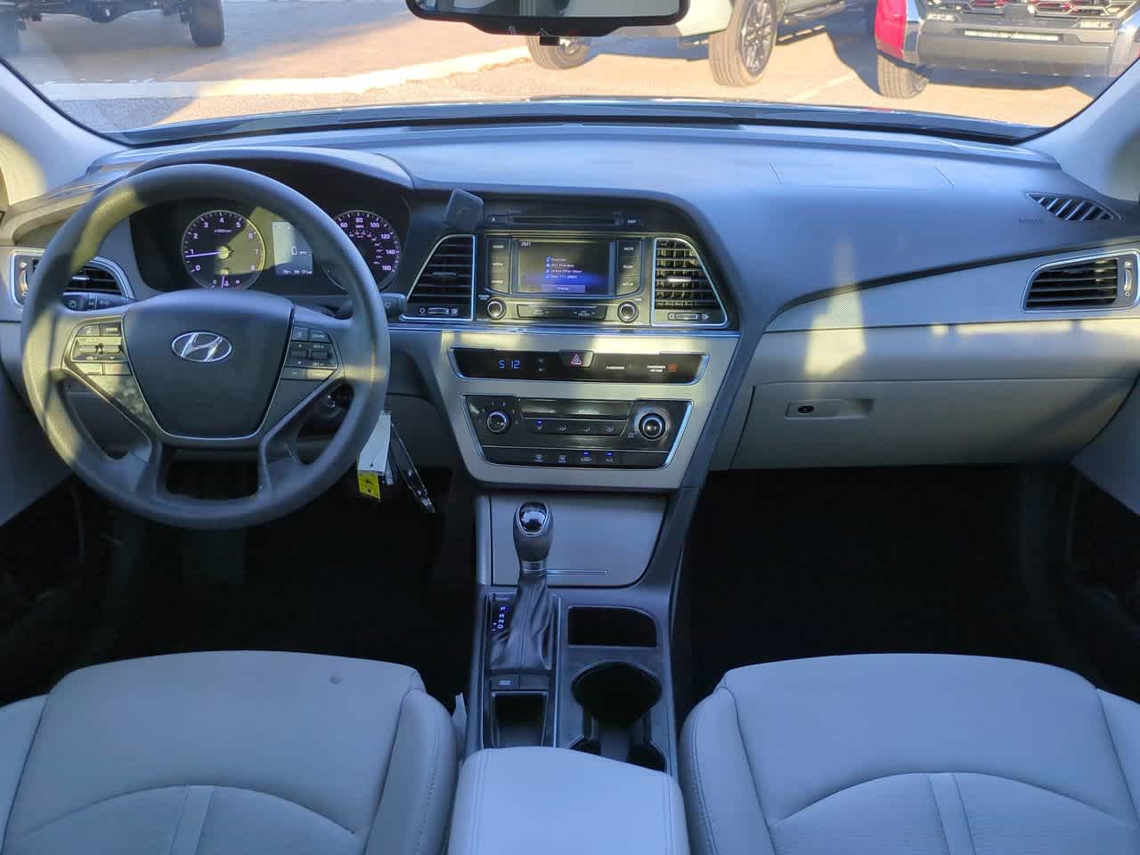 Thumbnail: 2015 Hyundai Sonata - 14