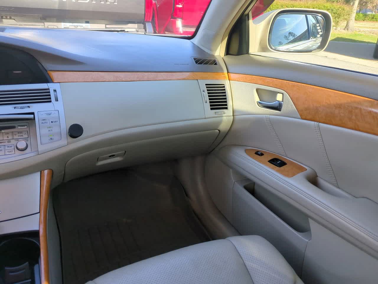 Thumbnail: 2006 Toyota Avalon - 16