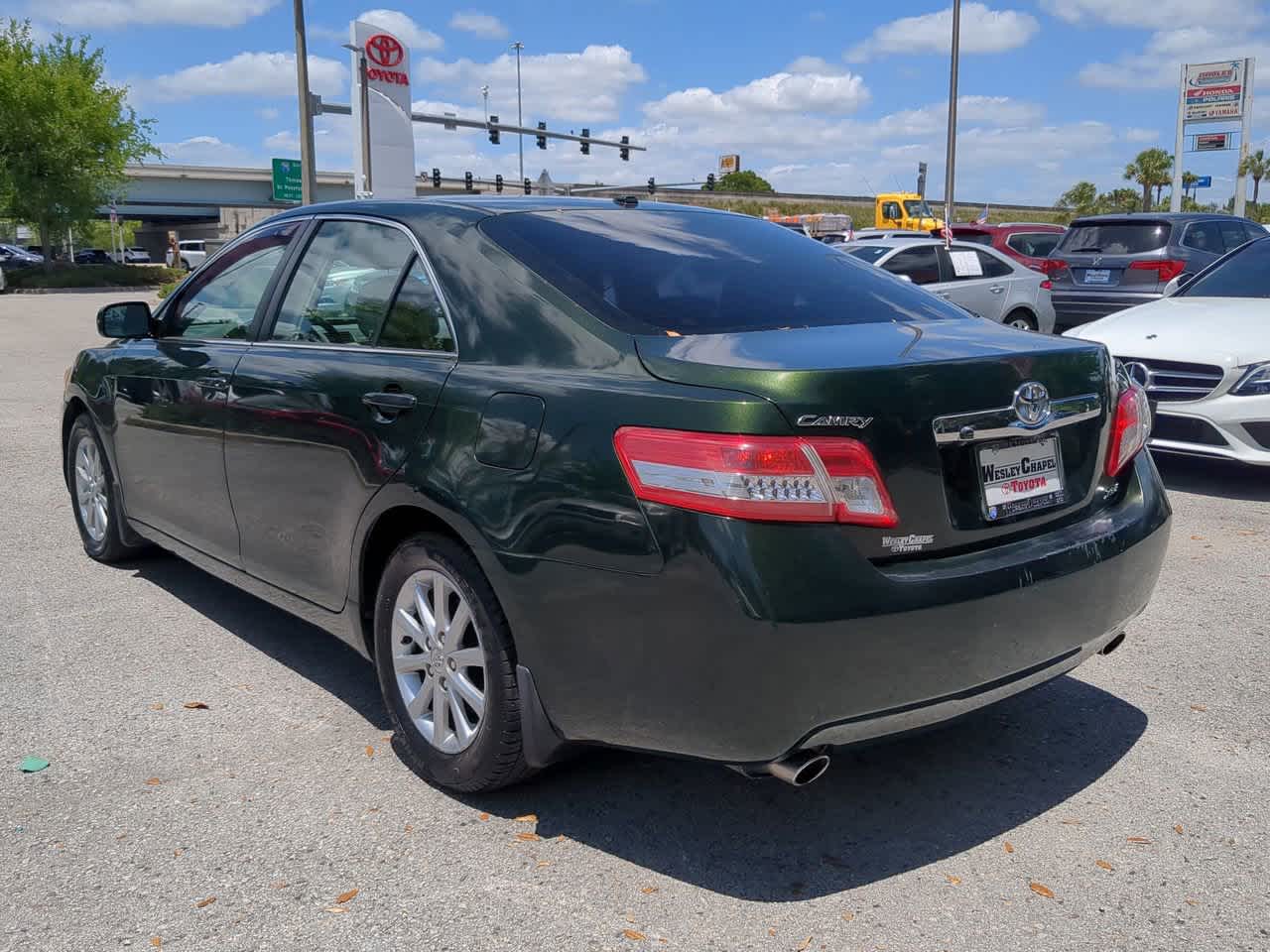 2011 Toyota Camry XLE 4