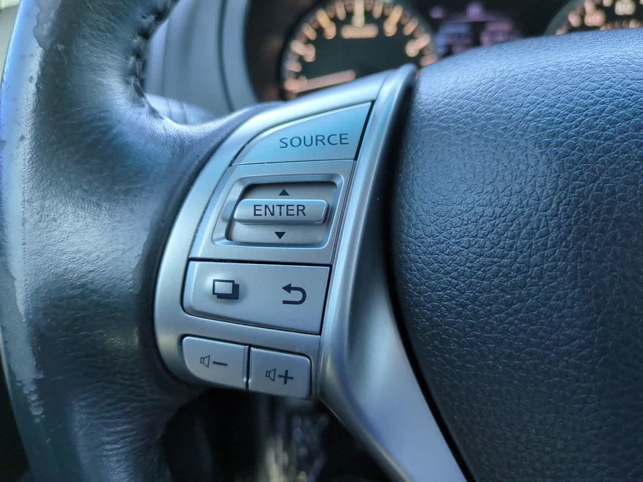 Thumbnail: 2017 Nissan Altima - 22