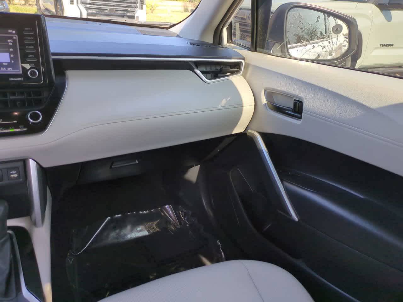 Thumbnail: 2022 Toyota Corolla Cross - 16