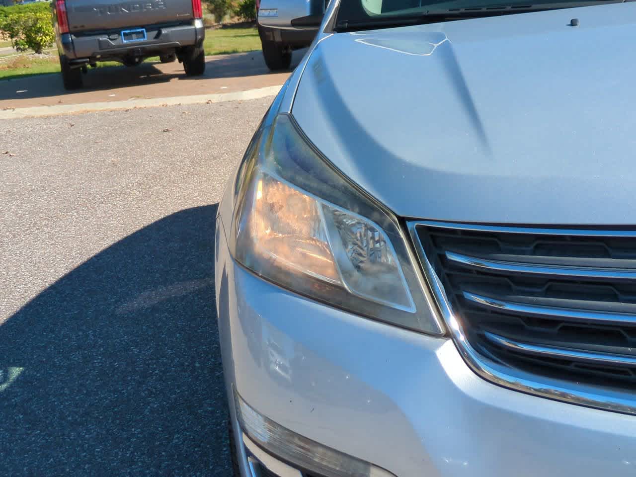 Thumbnail: 2017 Chevrolet Traverse - 10