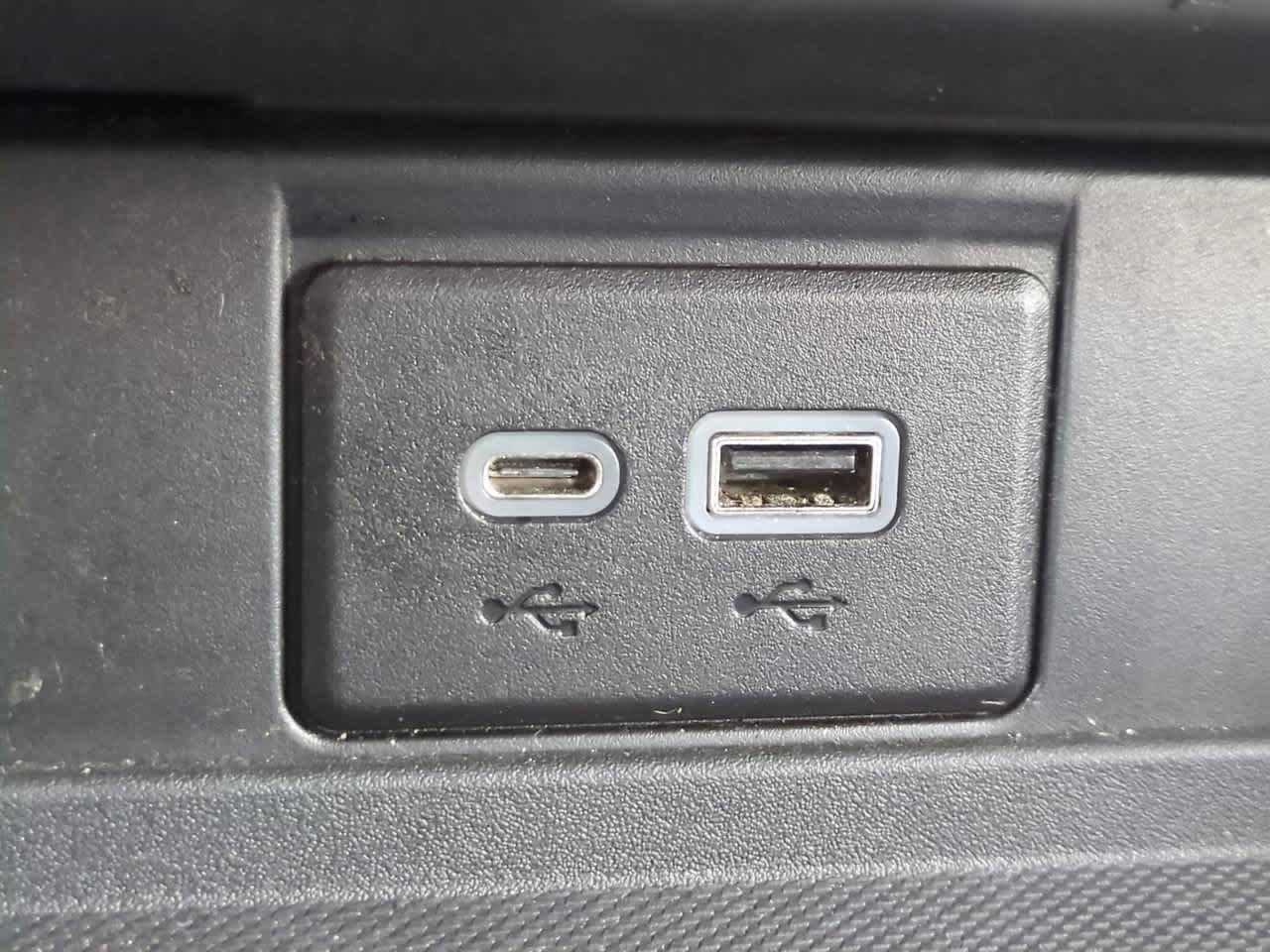 Thumbnail: 2022 Chevrolet Tahoe - 22