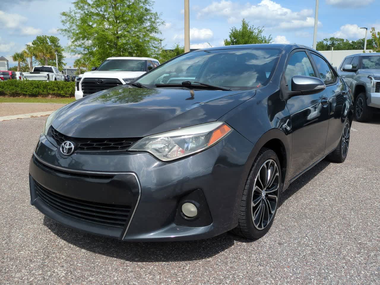 Thumbnail: 2015 Toyota Corolla - 2