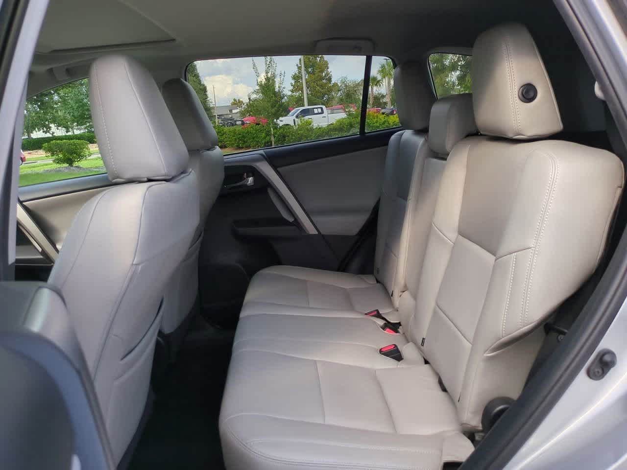 Thumbnail: 2016 Toyota RAV4 - 13