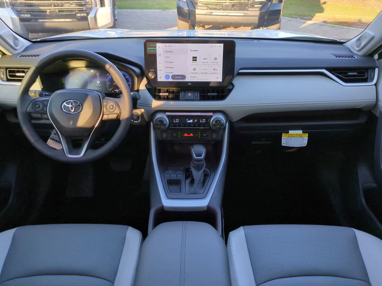 Thumbnail: 2025 Toyota RAV4 - 13