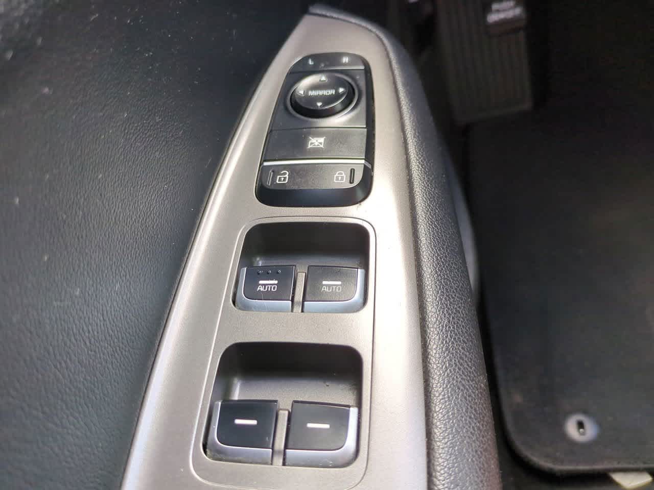 Thumbnail: 2019 Kia Optima - 22