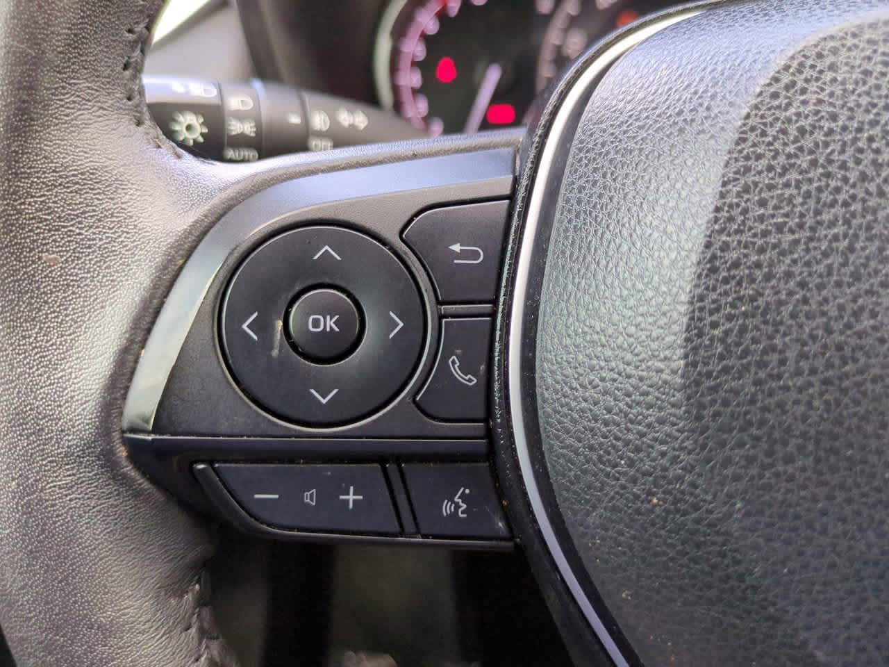 Thumbnail: 2023 Toyota RAV4 - 23