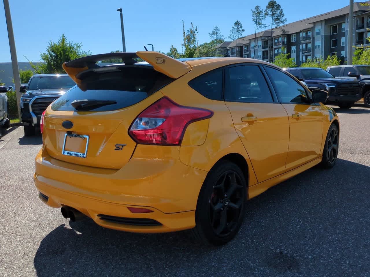 Thumbnail: 2013 Ford Focus - 6