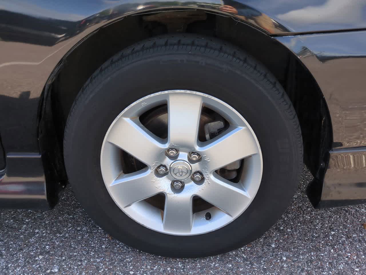 Thumbnail: 2004 Toyota Corolla - 11