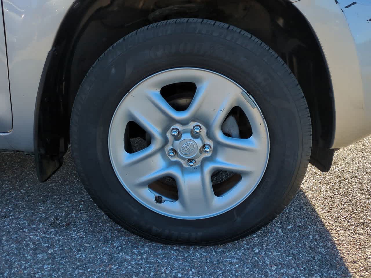 Thumbnail: 2006 Toyota RAV4 - 11