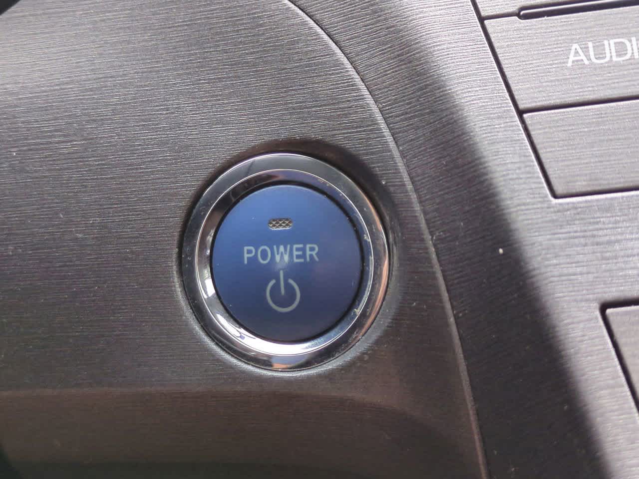 Thumbnail: 2015 Toyota Prius - 24